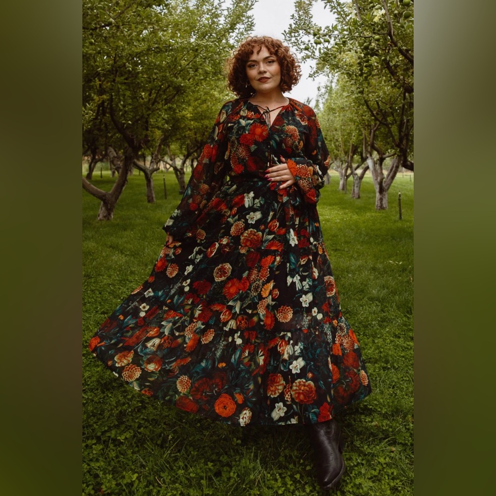 Ivy City Co Moody Floral Imogen Dress